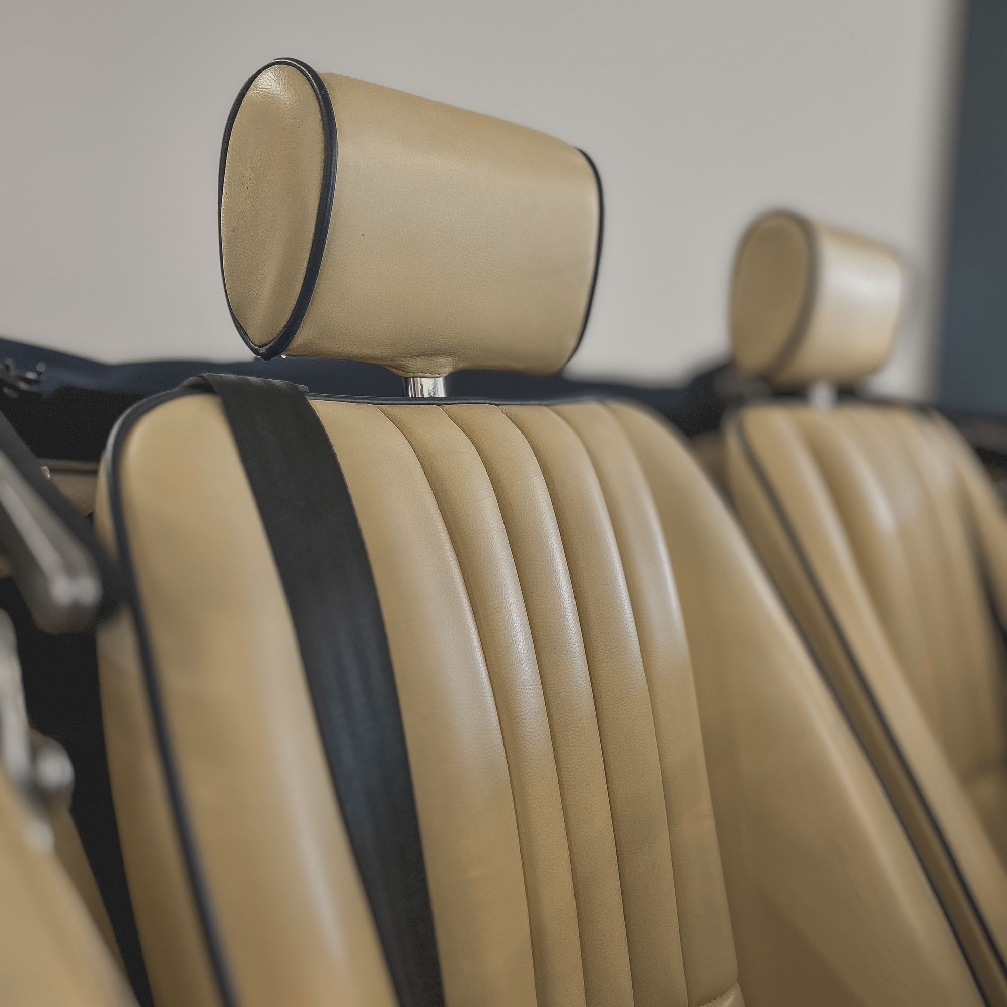 Morgan Plus 4 Ford 2.0 Twin Cam 16V - Midnight Blue Metallic