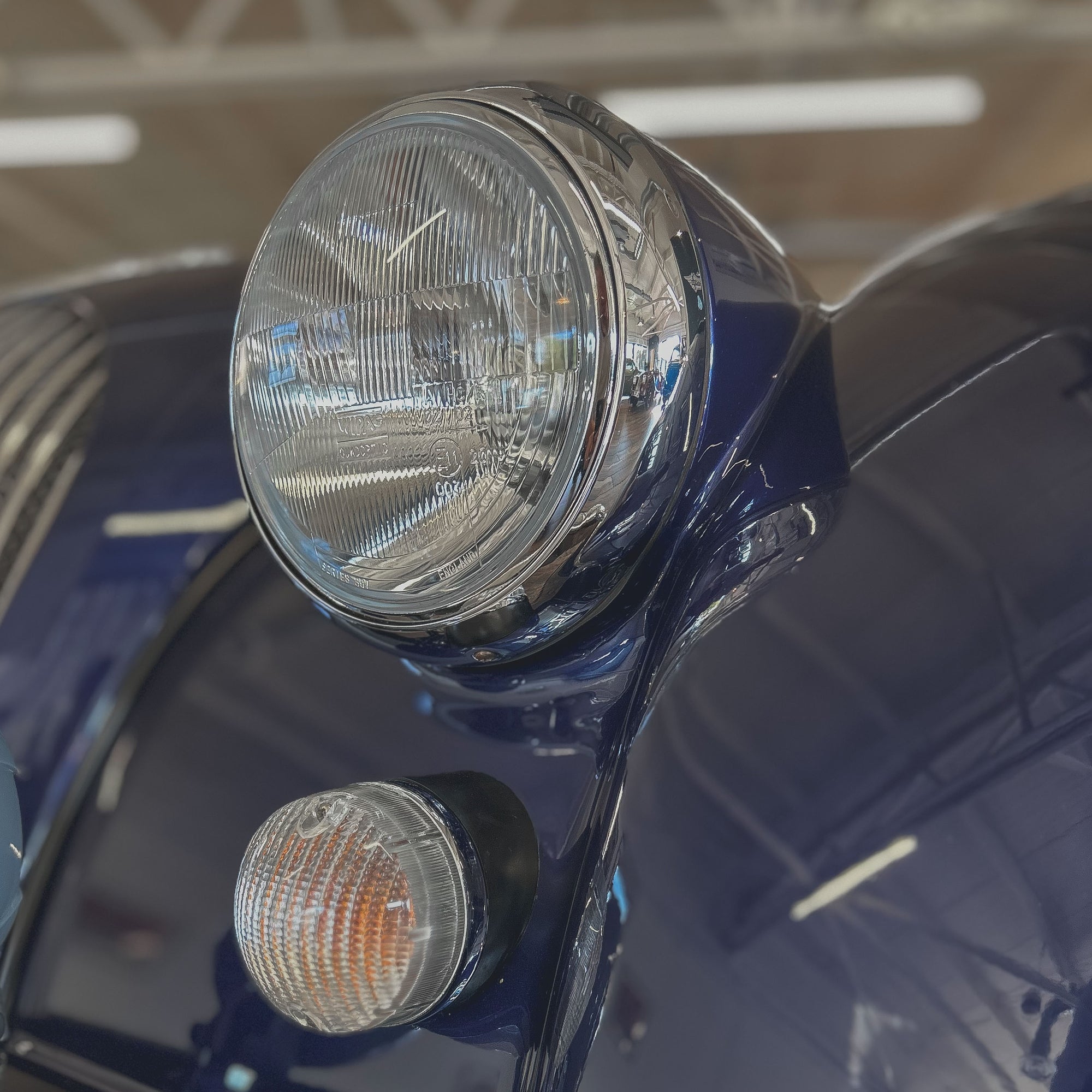 Morgan Plus 4 Ford 2.0 Twin Cam 16V - Midnight Blue Metallic