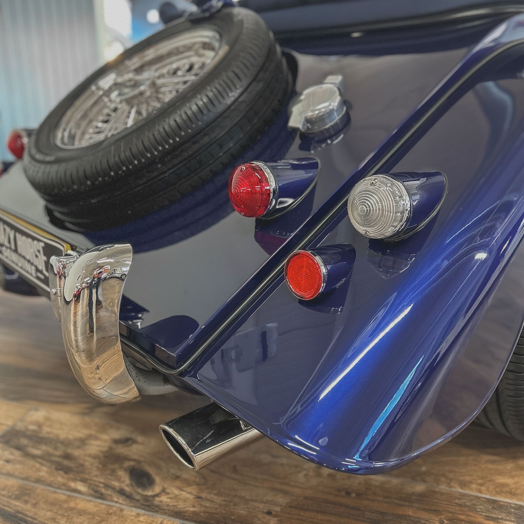 Morgan Plus 4 Ford 2.0 Twin Cam 16V - Midnight Blue Metallic