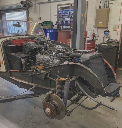 Morgan Plus 8 - Old English White