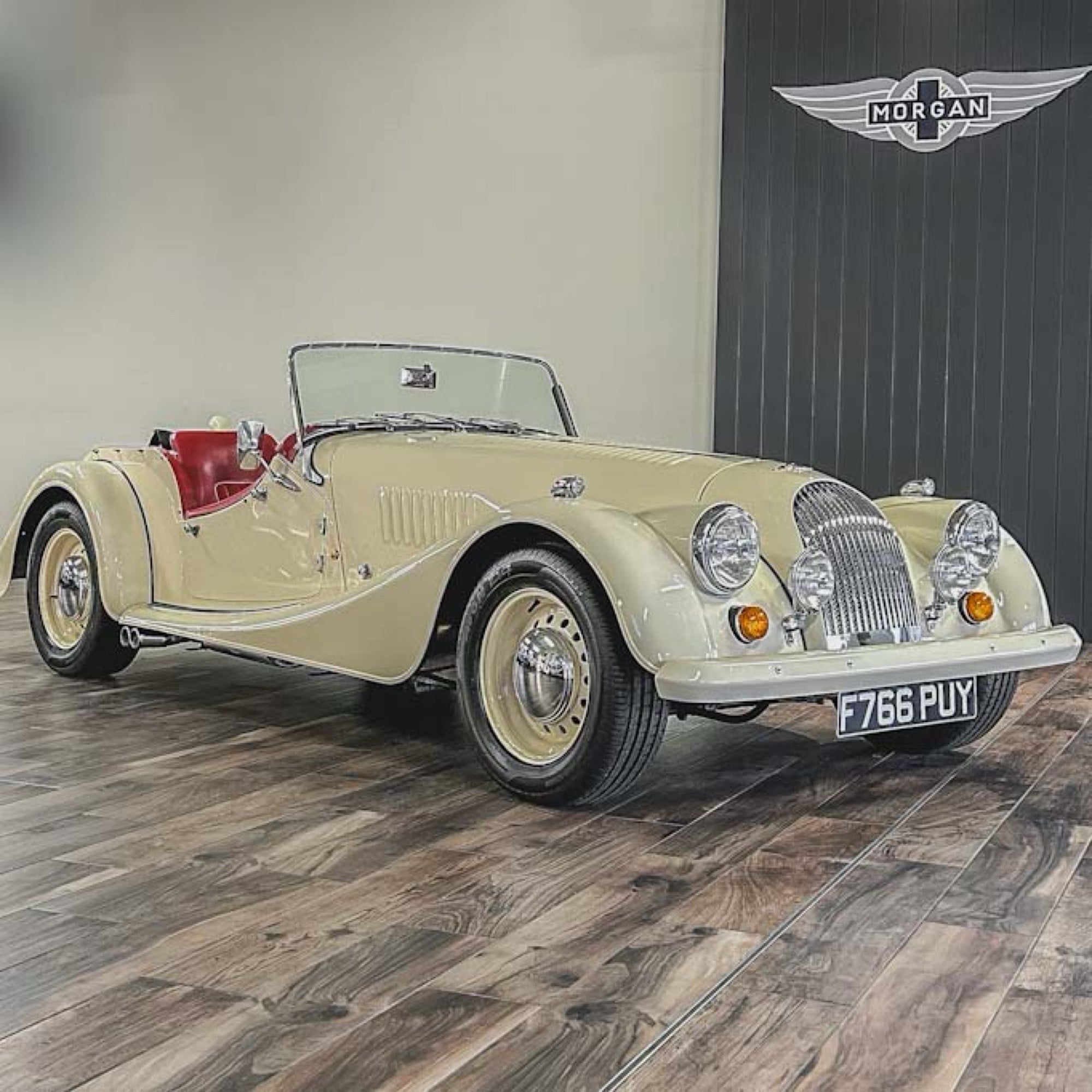 Morgan Plus 8 - Old English White