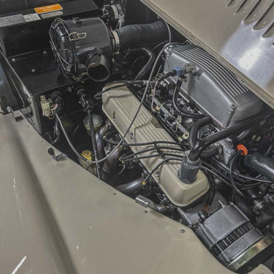 Morgan Plus 8 - Old English White