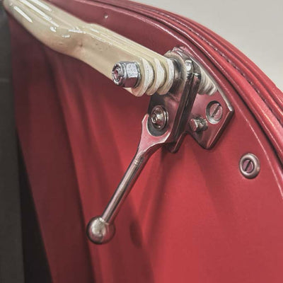 Morgan Plus 8 - Old English White