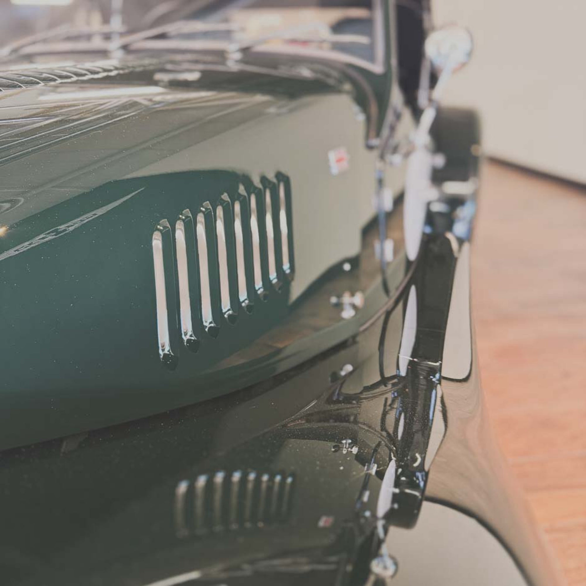 Morgan Plus 4 - Jet Green