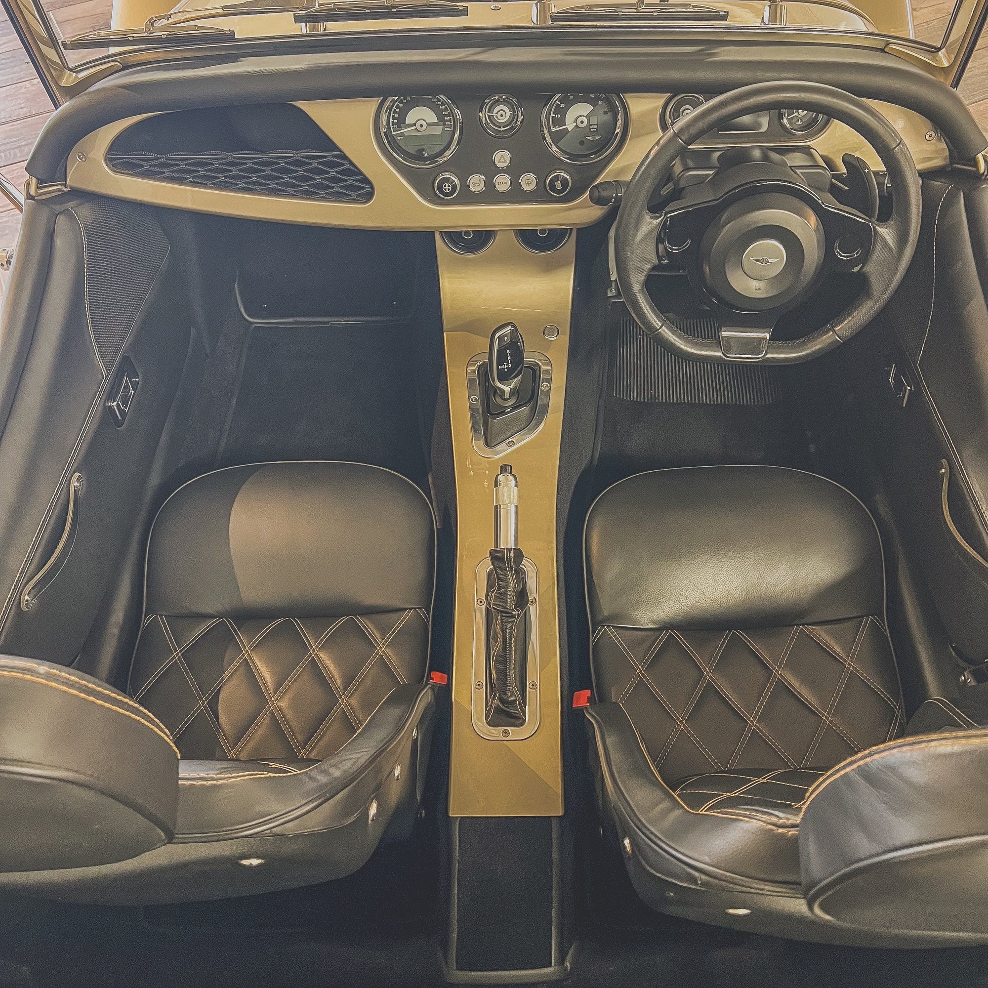 SOLD - Morgan Plus Four - Morgan White Gold