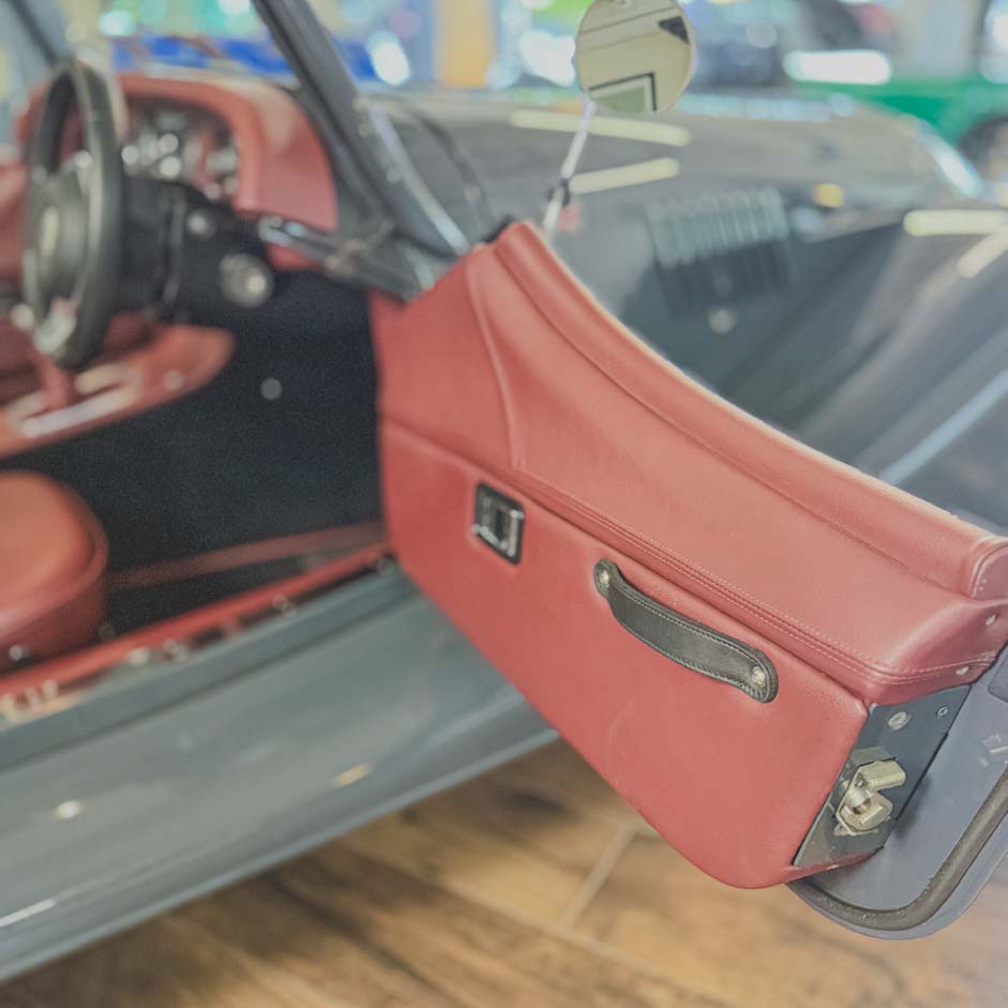 Morgan Plus Four Man - Vintage Dark Grey