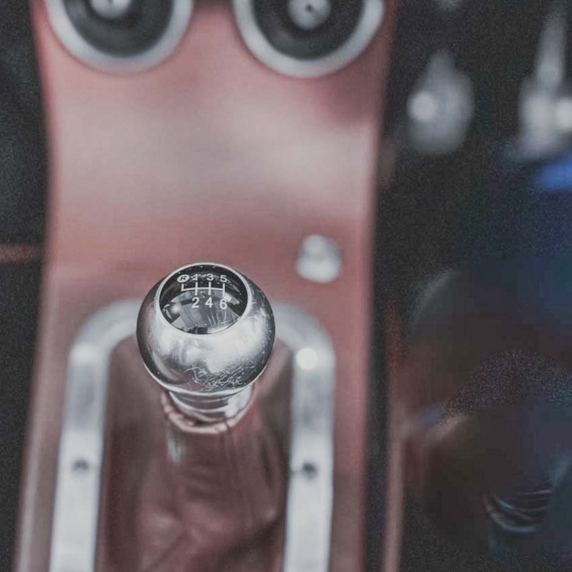 Morgan Plus Four Man - Vintage Dark Grey