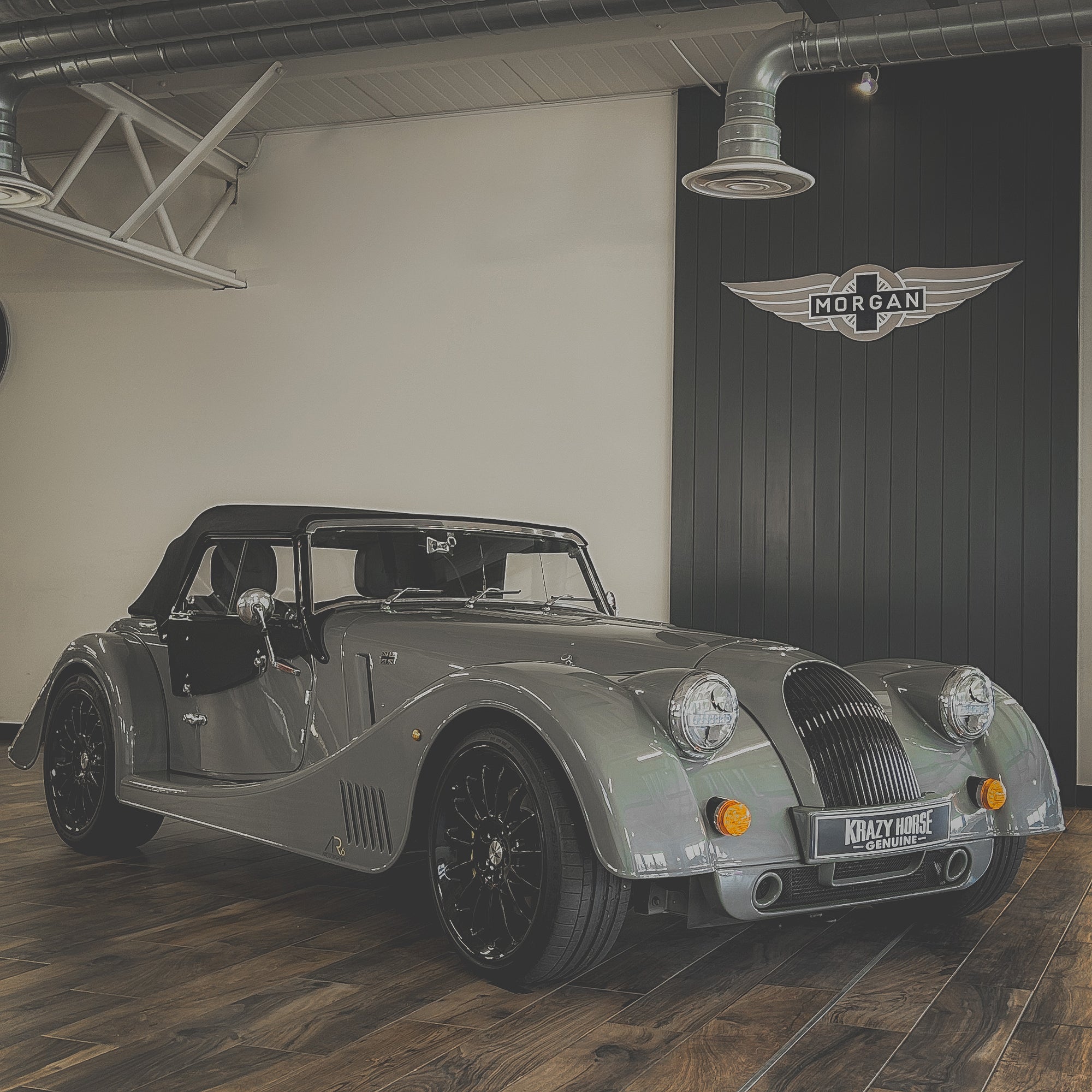 Morgan Plus Six - BMW Lime Rock Grey