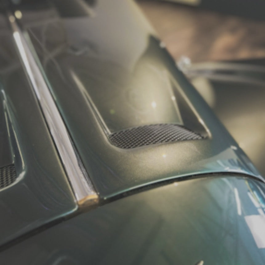 Morgan Plus Six - Porsche Aventurine Green