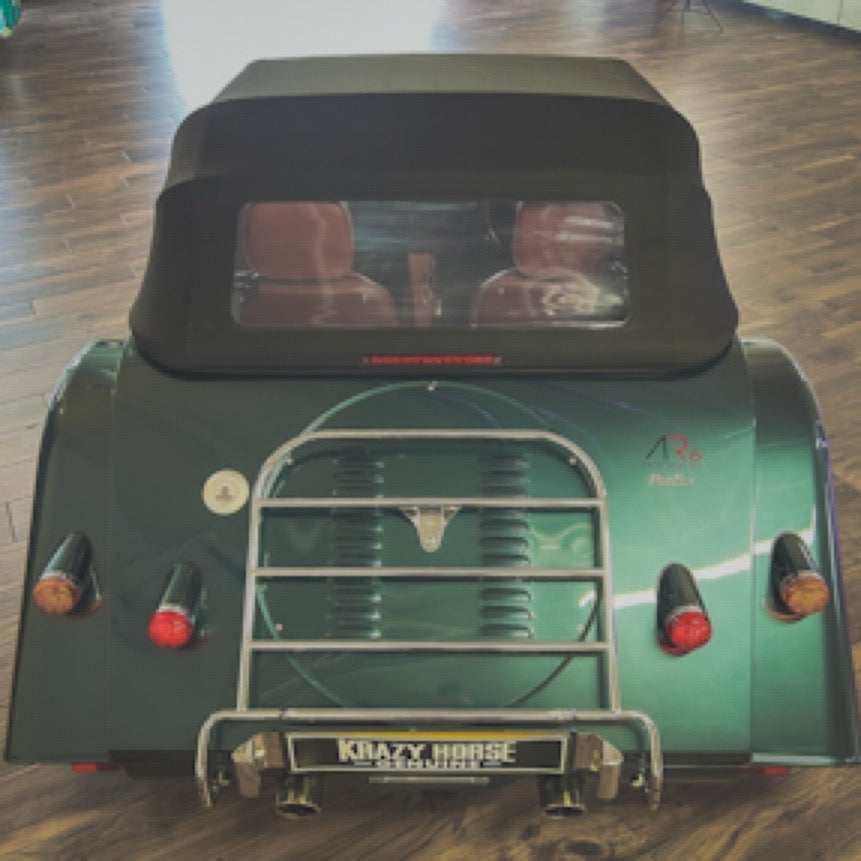 Morgan Plus Six - Porsche Aventurine Green