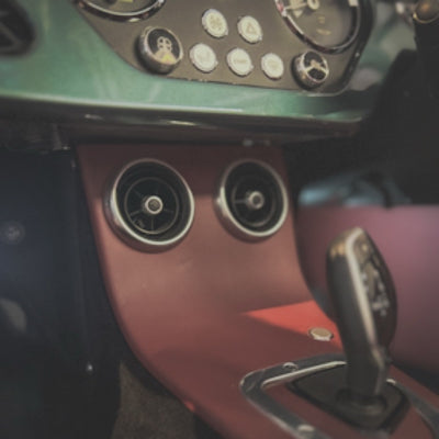Morgan Plus Six - Porsche Aventurine Green