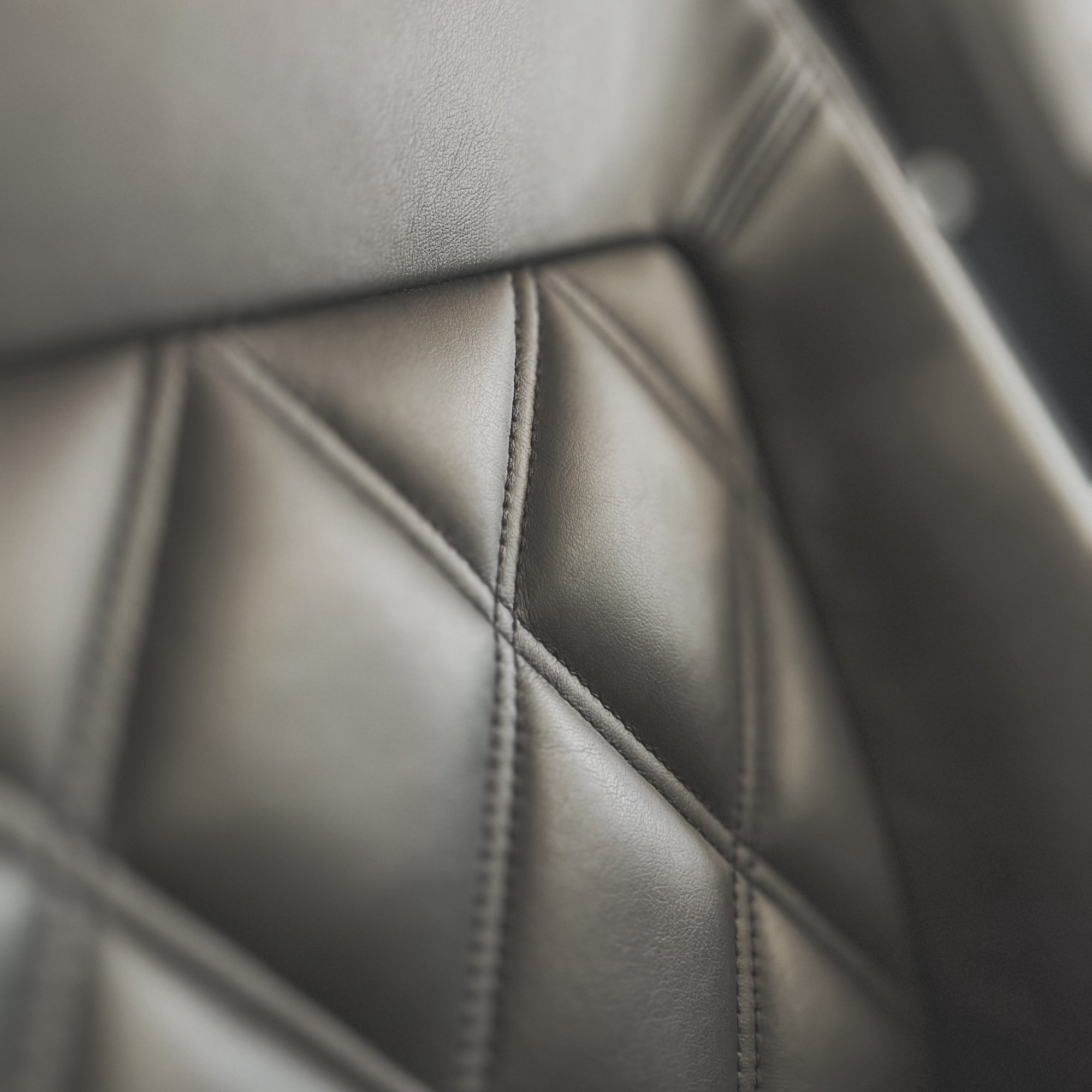 Morgan Plus Six - Tungsten Satin Matallic