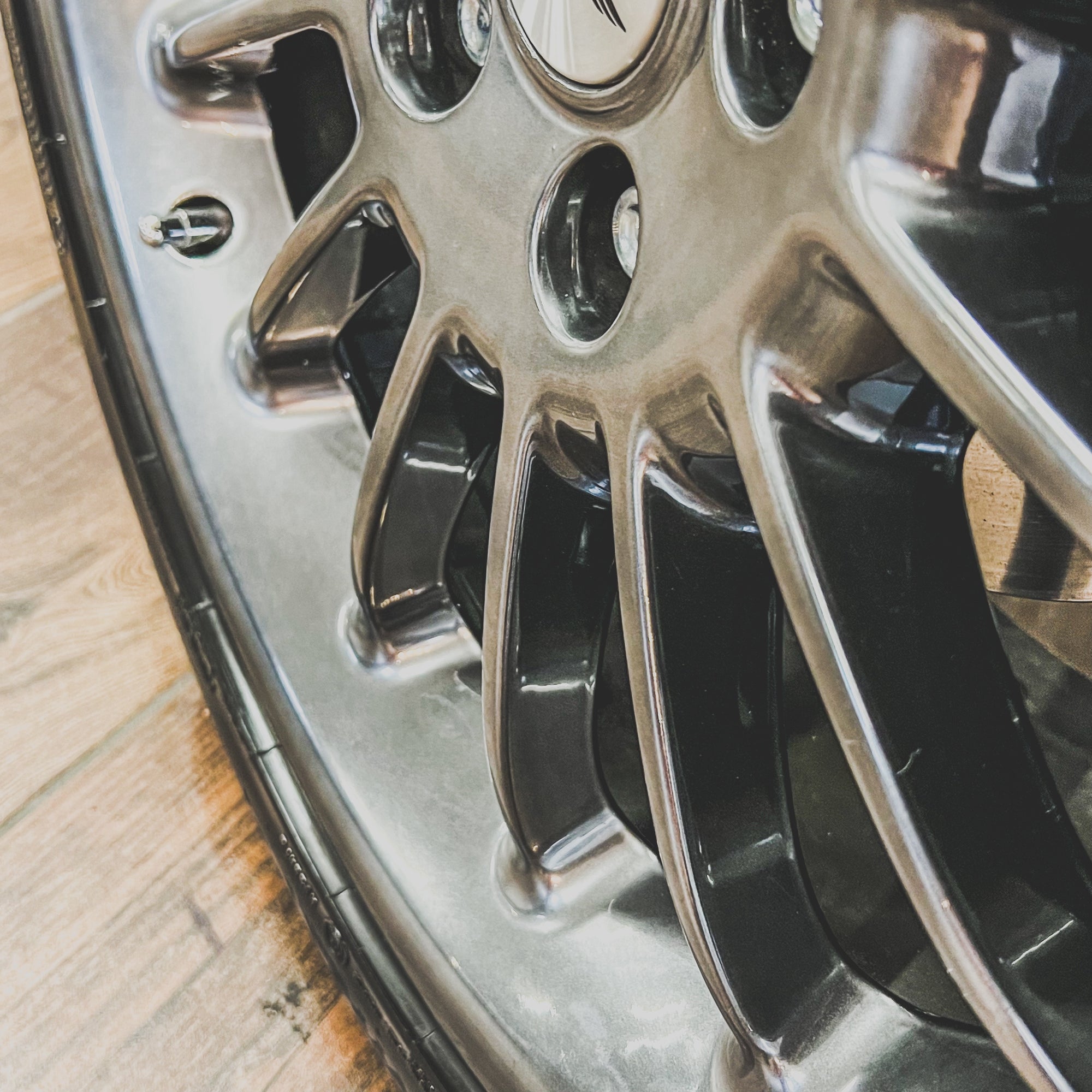 Morgan Plus Six - Tungsten Satin Matallic