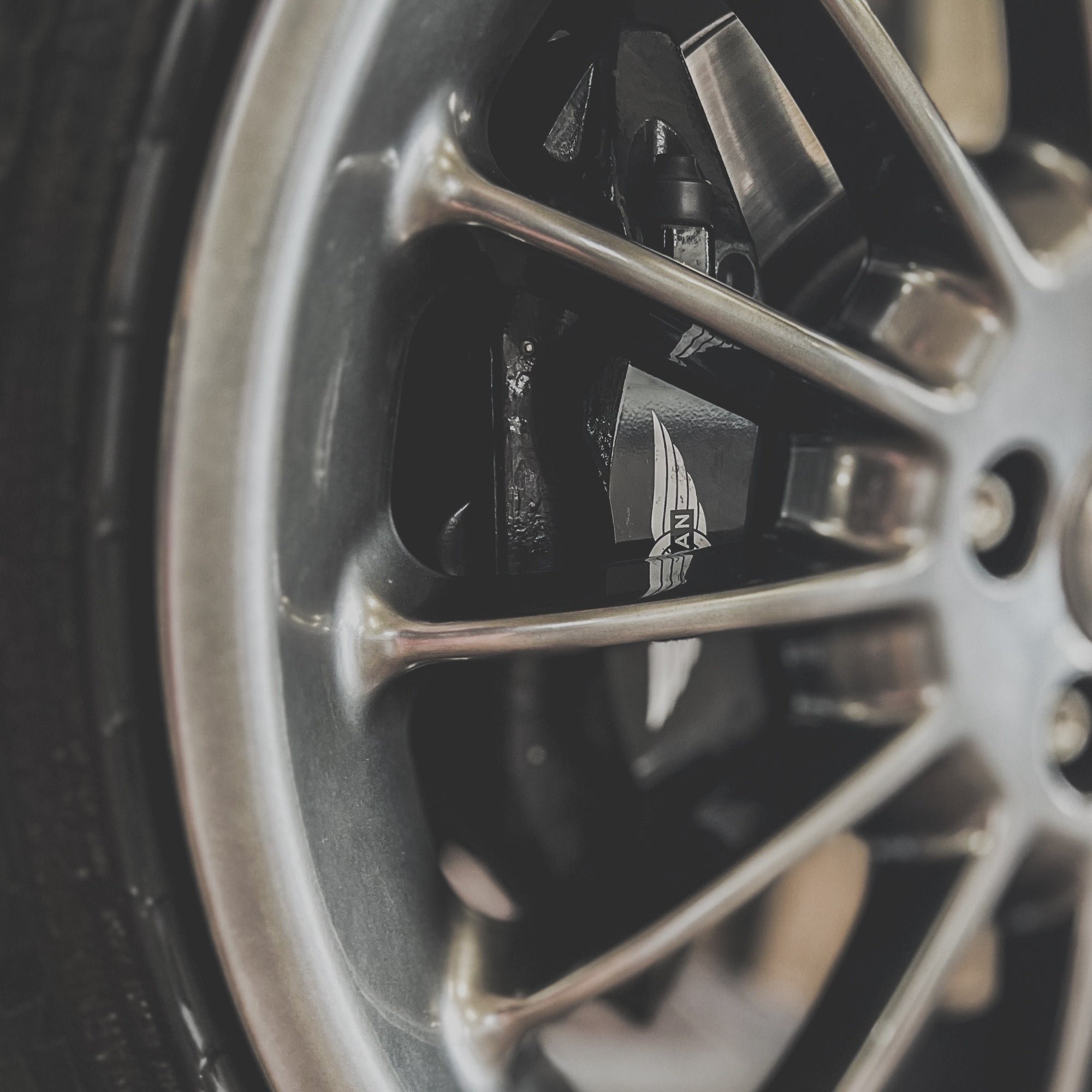 Morgan Plus Six - Tungsten Satin Matallic