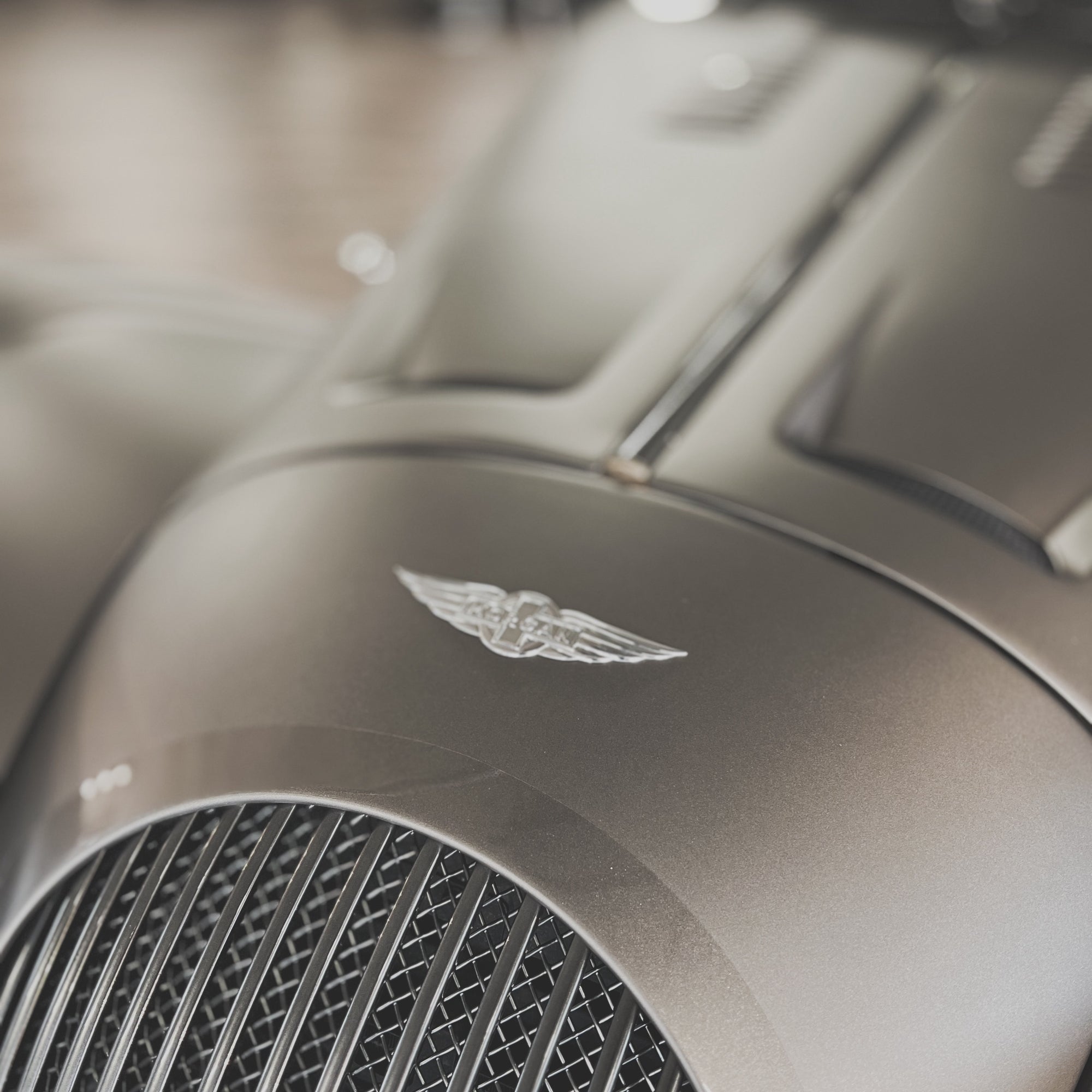 Morgan Plus Six - Shark Skin Satin Met