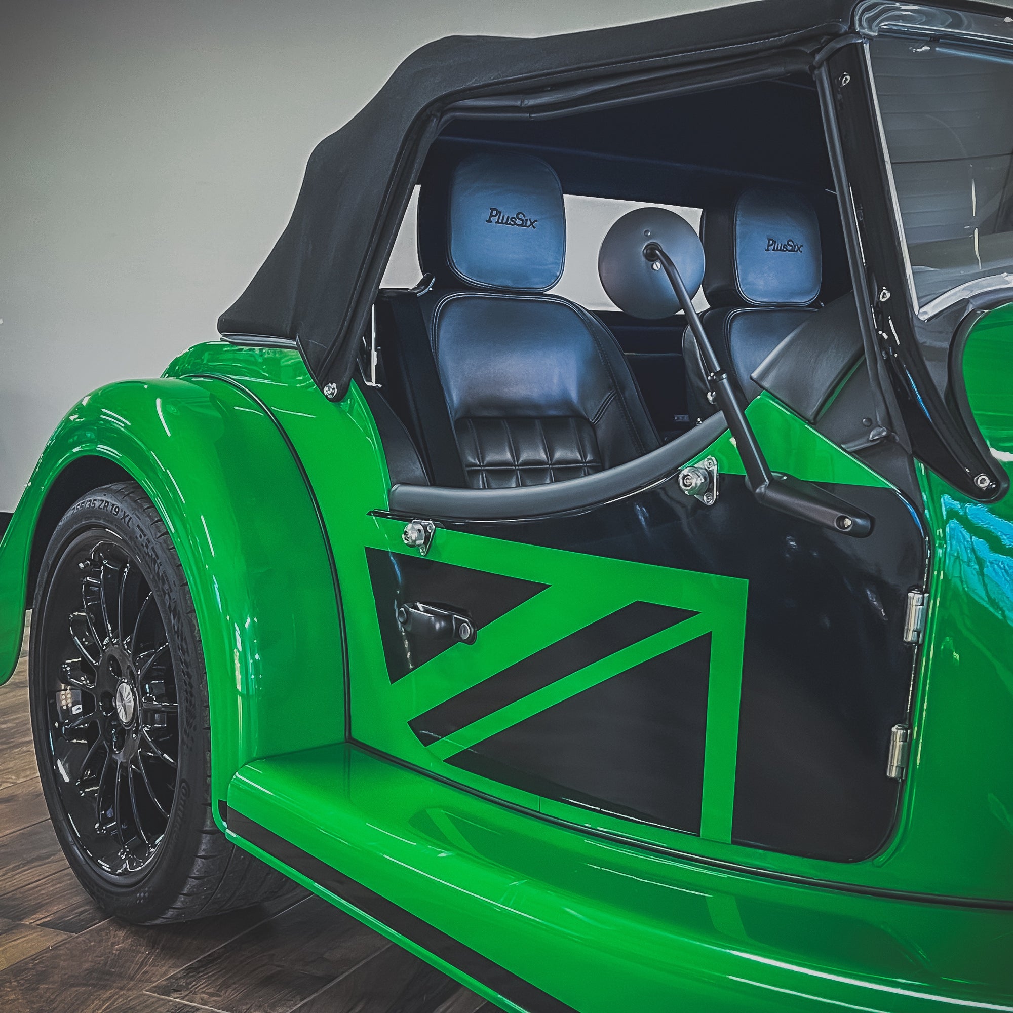 Morgan KHE (Krazy Horse Exclusive) Plus Six - Viper Green