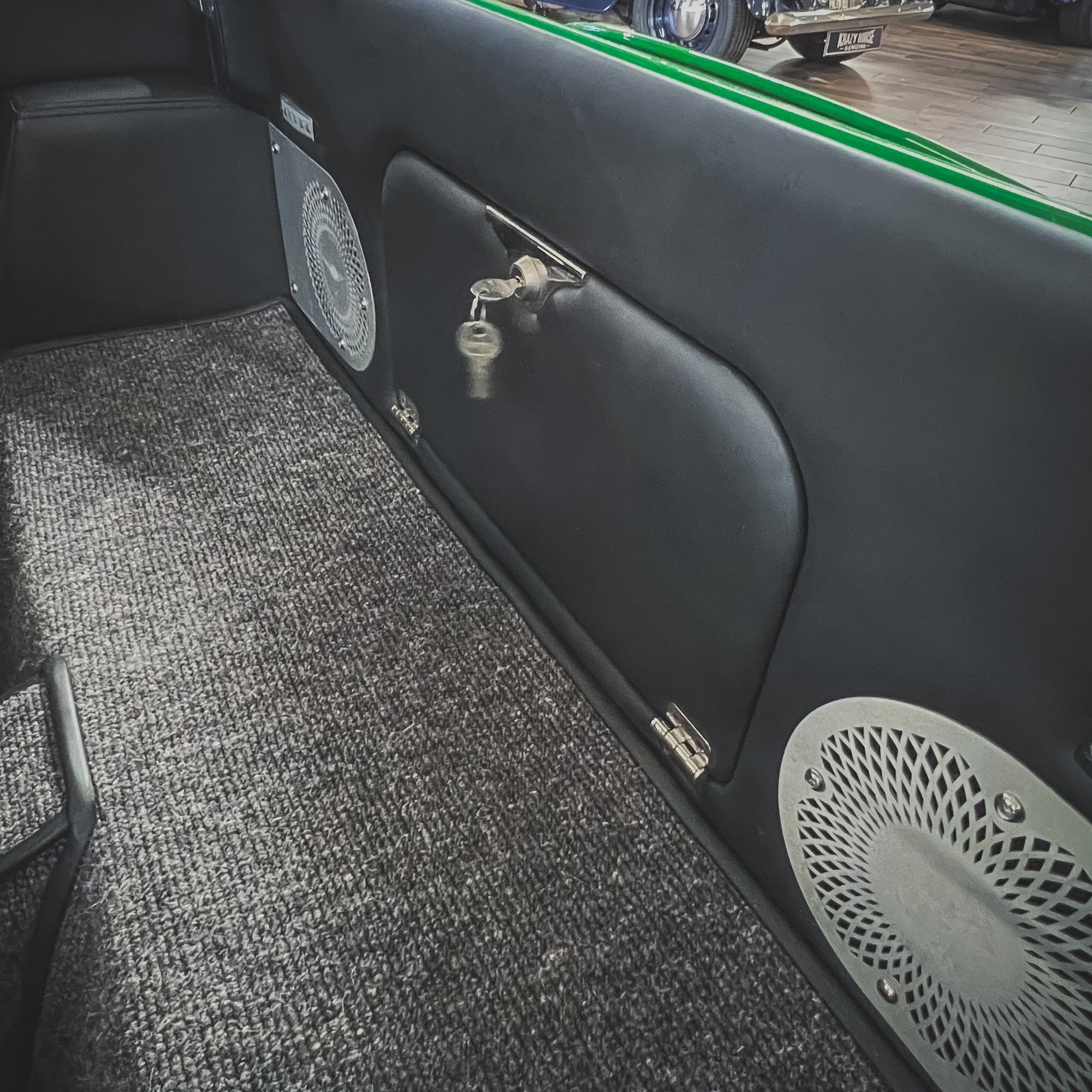 Morgan KHE (Krazy Horse Exclusive) Plus Six - Viper Green