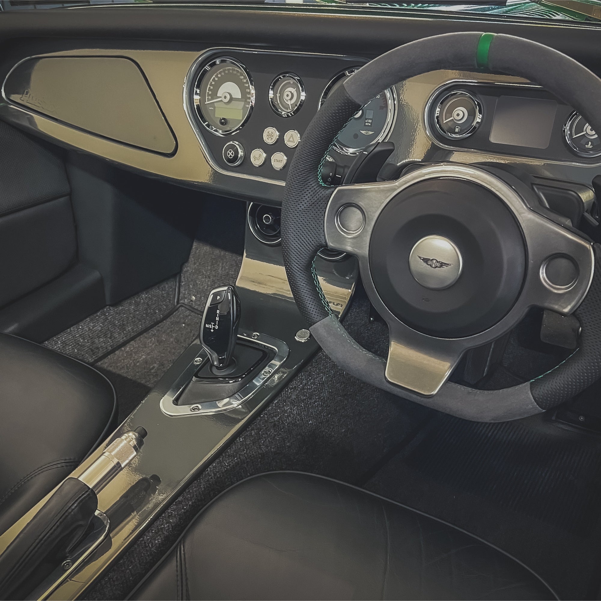 Morgan KHE (Krazy Horse Exclusive) Plus Six - Viper Green