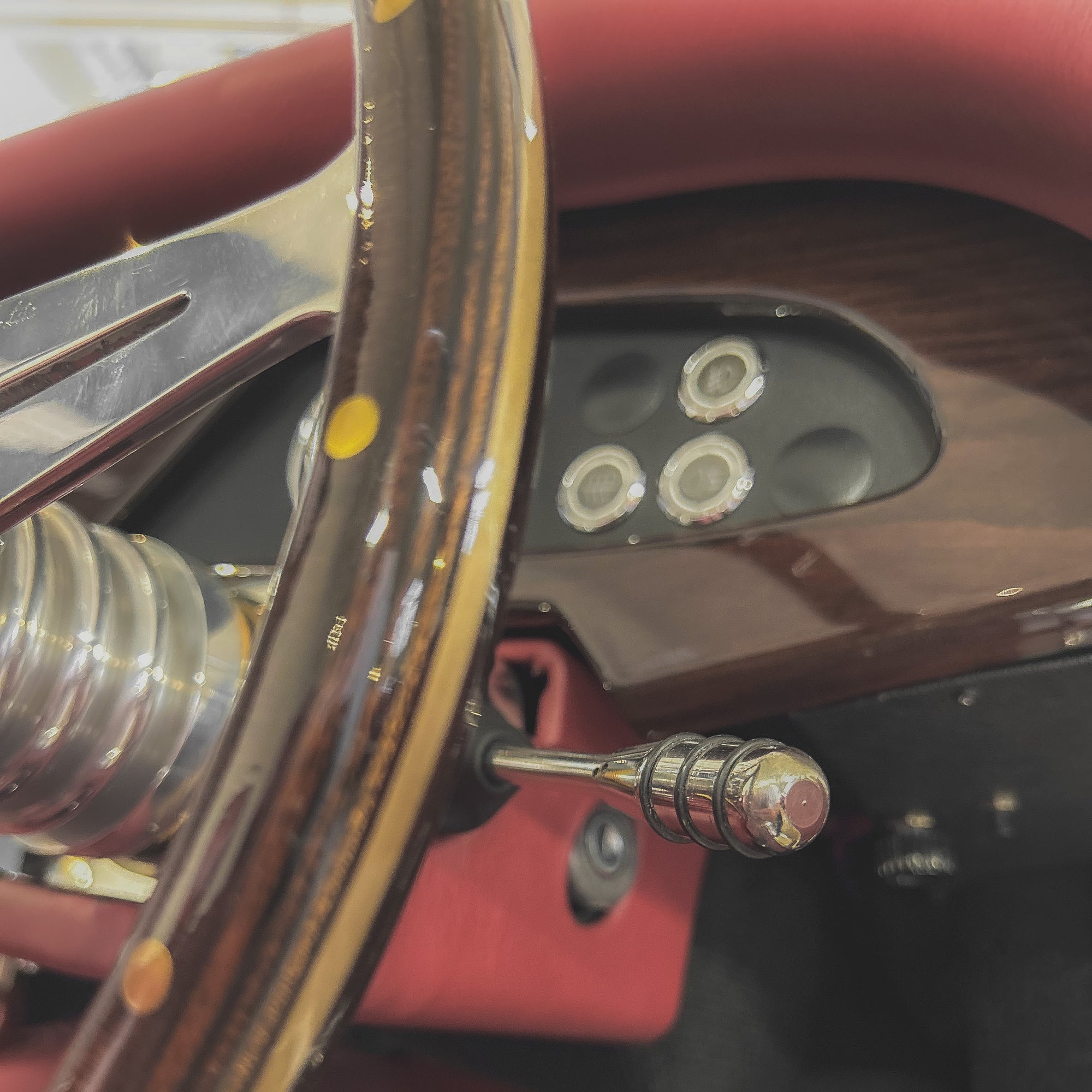 Morgan Roadster 3.7 V6 110 Edition - Hand polished Aluminium body