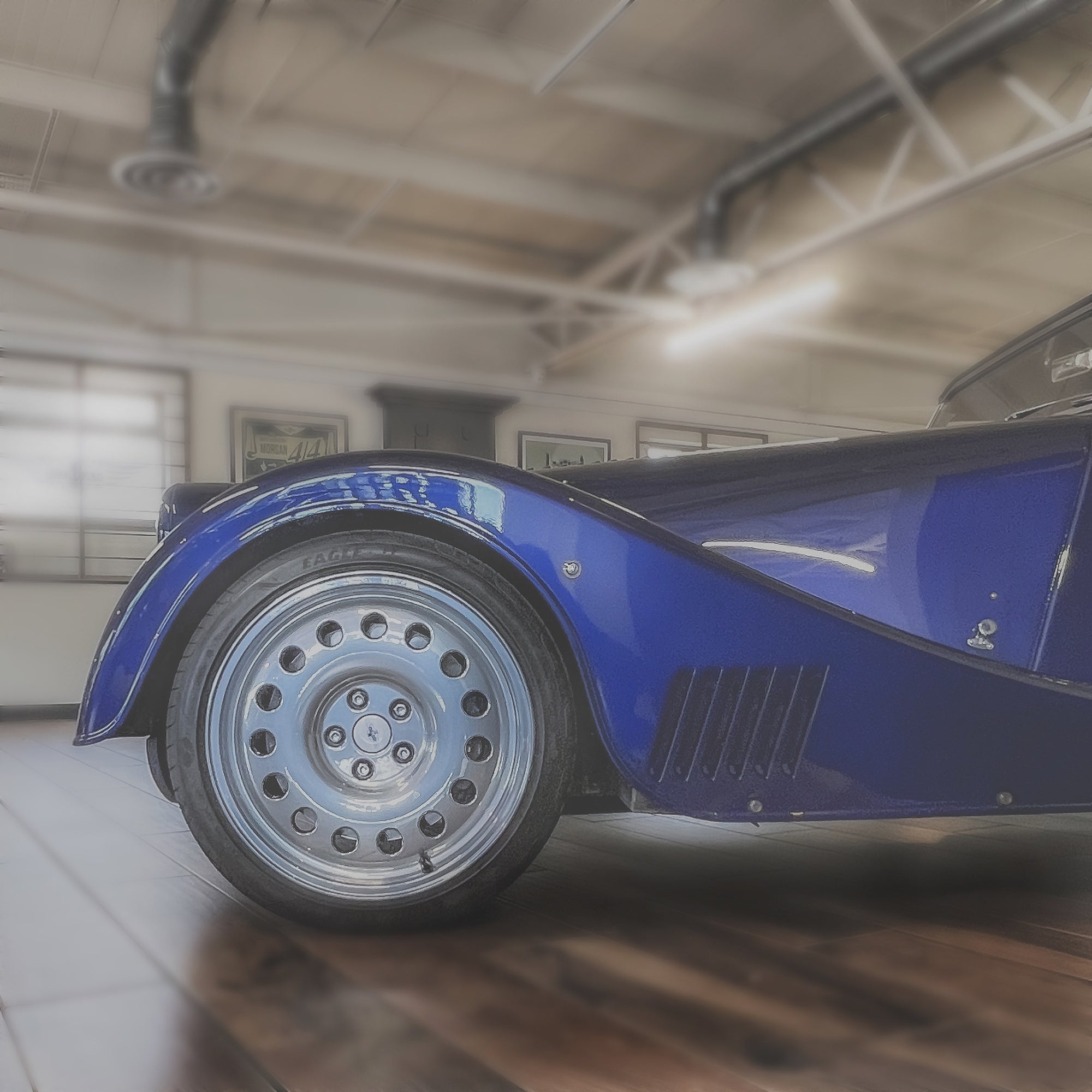 Morgan Plus 8 - Montreal Blue Pearl