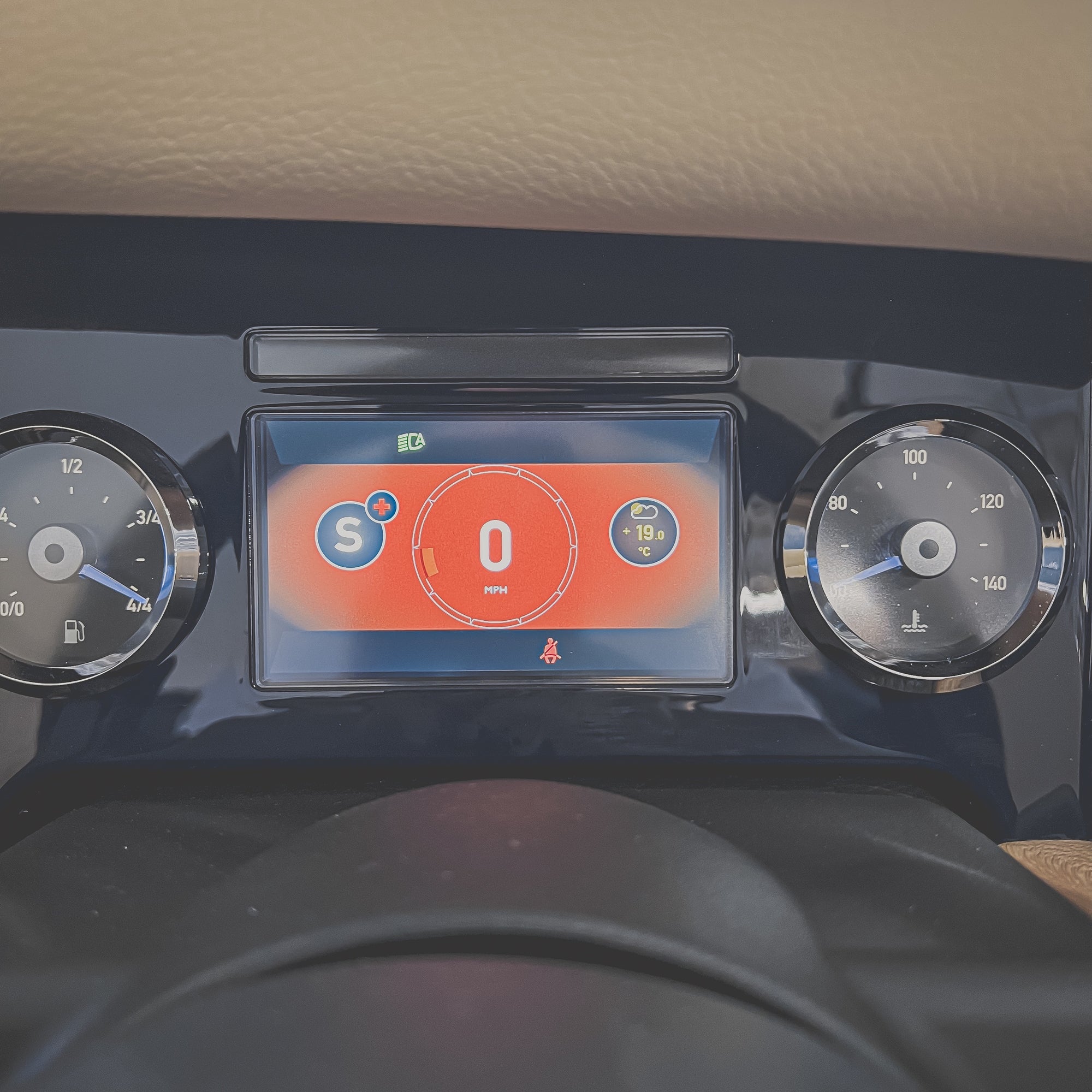 Morgan 23 Plus Four Auto - Classique Ferrari Blue