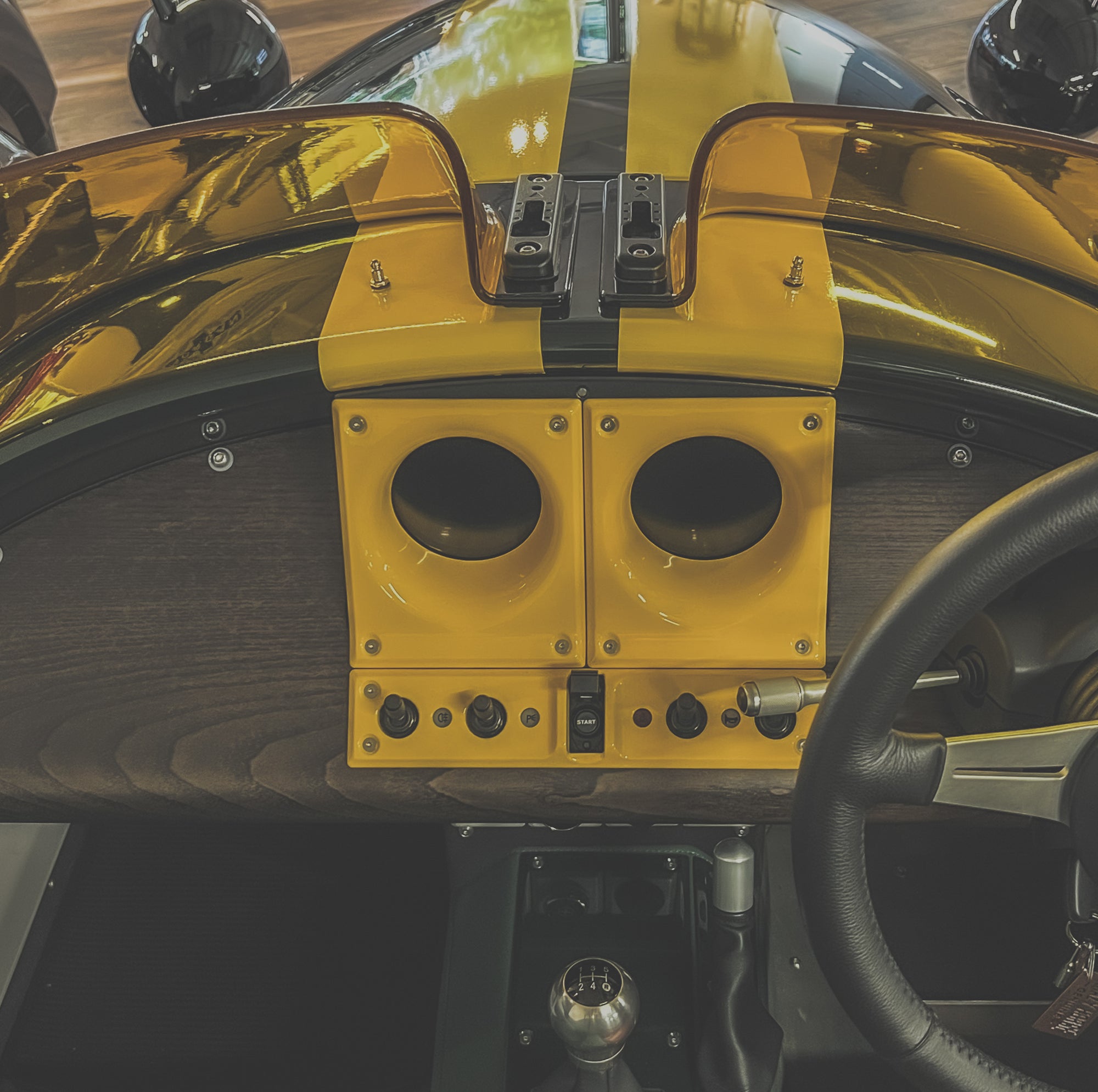 SOLD - "WTF"KH new custom  Morgan Super 3 - Morgan Classic Jet Green