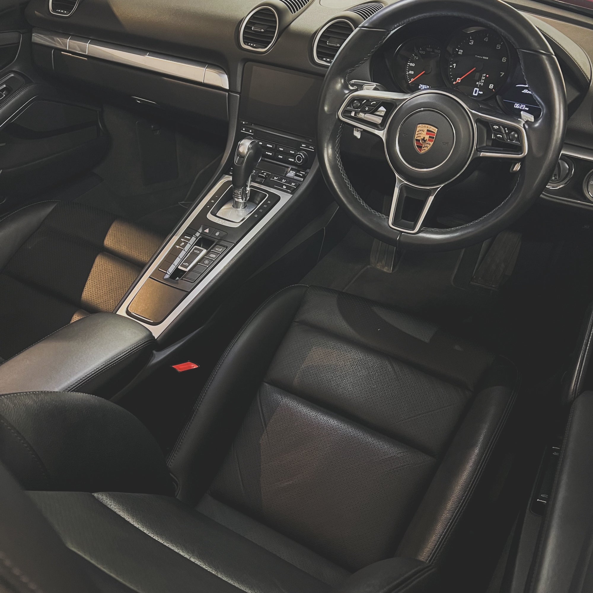 Porsche Boxster - Special colour to sample