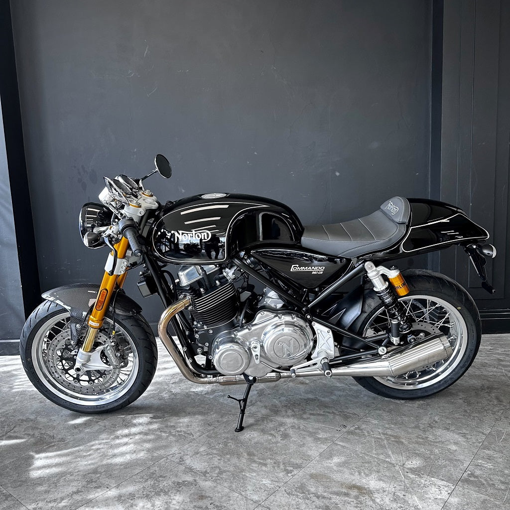 Norton Commando 961 CR - Matrix Black