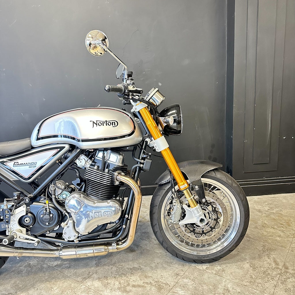 Norton Commando 961 SP - Manx Silver - Preloved