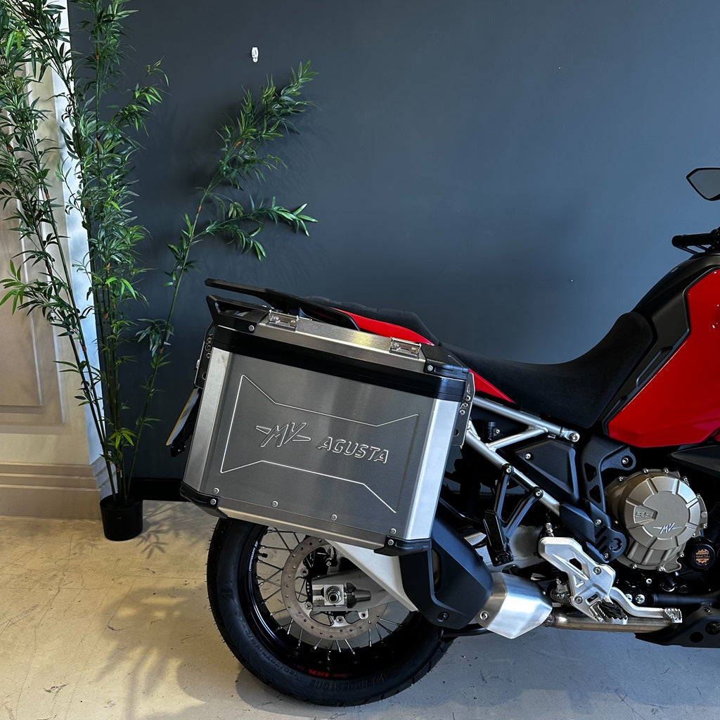 MV AGUSTA ENDURO VELOCE - ROSSO RED - Luggage included – preloved