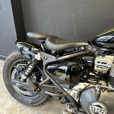 ROYAL ENFIELD  - SUPER METEOR 650 CUSTOM BOBBER INTERSTELLER GREEN / BLACK / GOLD