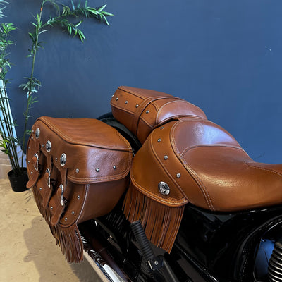 INDIAN CHIEF VINTAGE GLOSS BLACK TAN LEATHER TRIM - PRELOVED