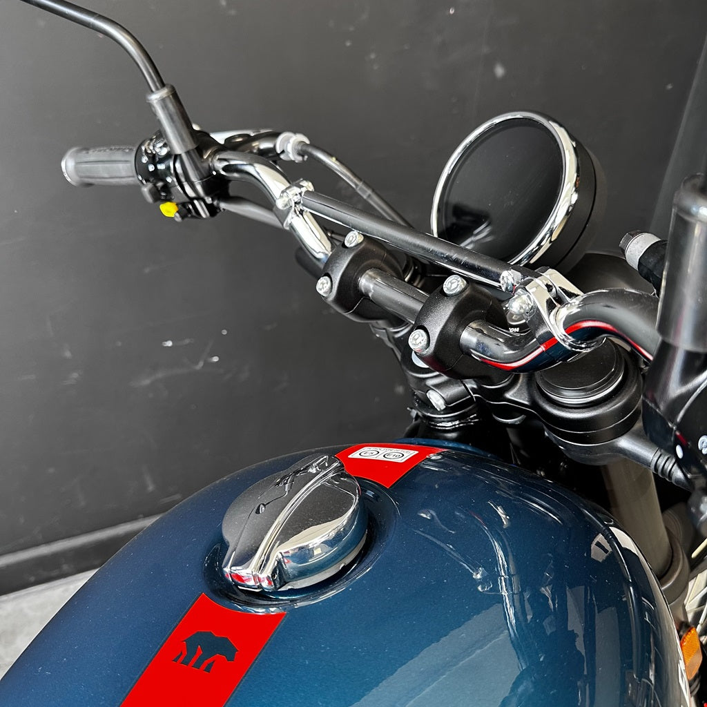 Royal Enfield Interceptor Bear 650 - Petrol Green