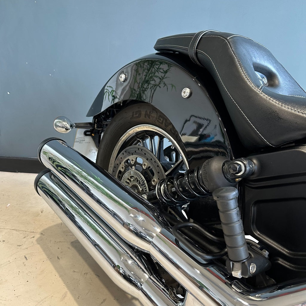 Indian Scout Classic -Gloss black - PreLoved