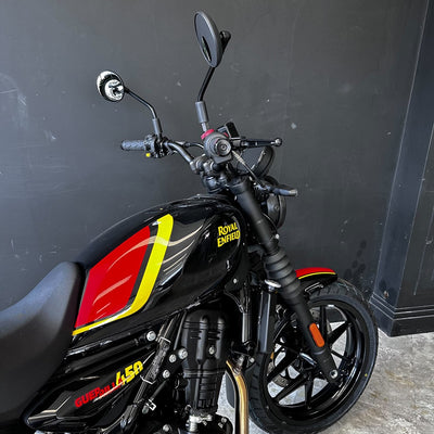 Royal Enfield Guerrilla 450 – PLAYA BLACK