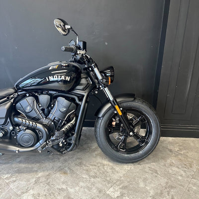INDIAN SCOUT BOBBER 60 - BLACK METALLIC