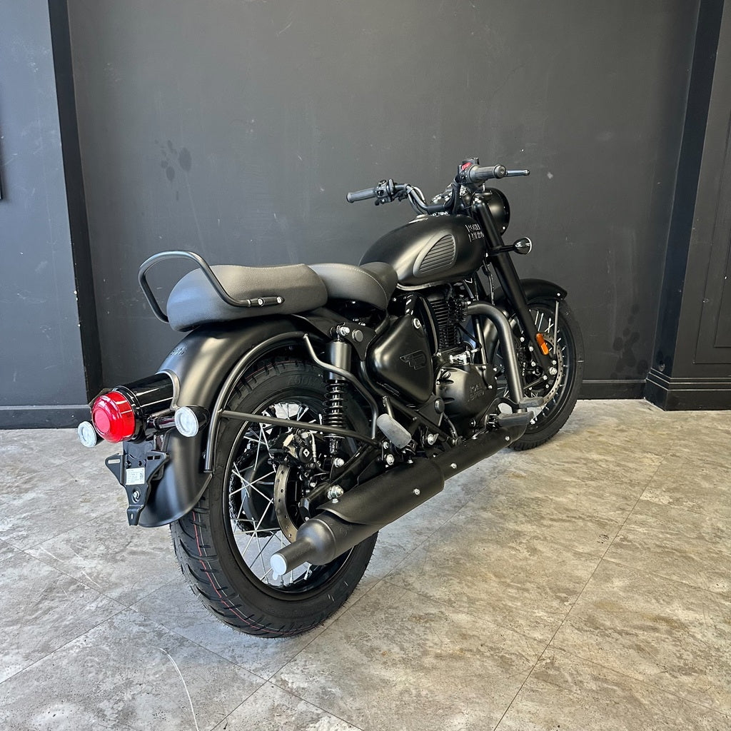 Royal Enfield Classic 350 - Stealth Black