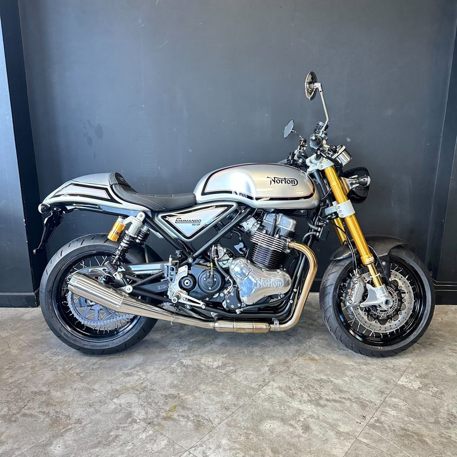  Norton Commando 961 Sport  - Manx Silver