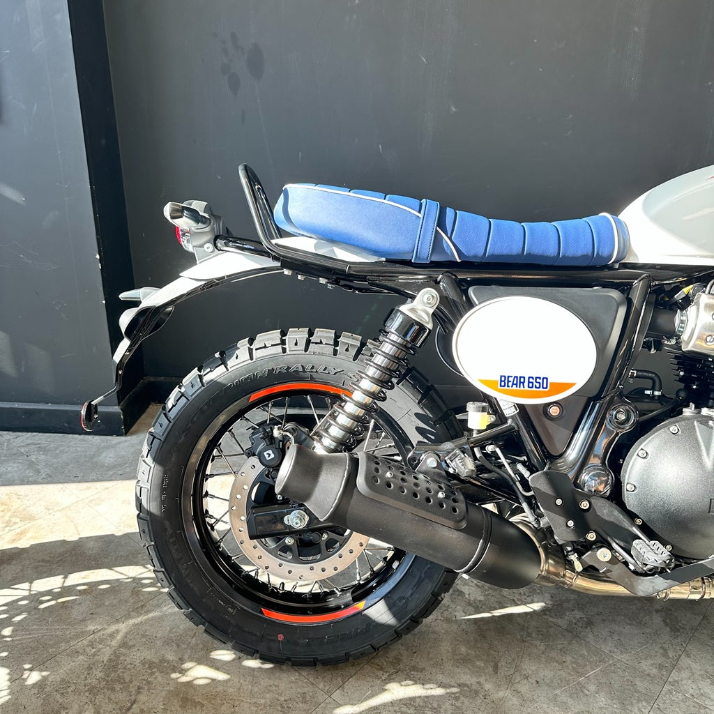 Royal Enfield Interceptor Bear 650 - BOARDWALK WHITE