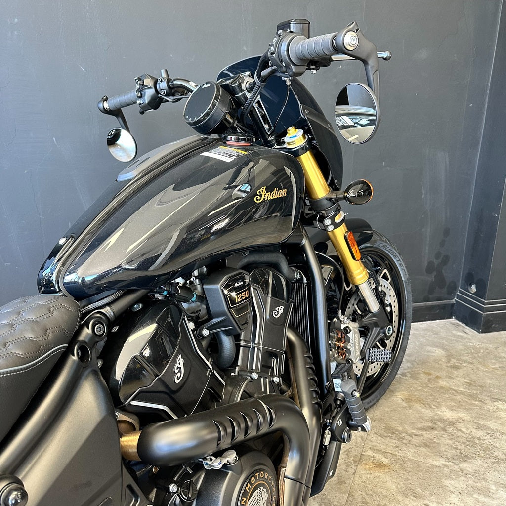 2026 Indian Scout 101 - Crystal Black with Super Graphite
