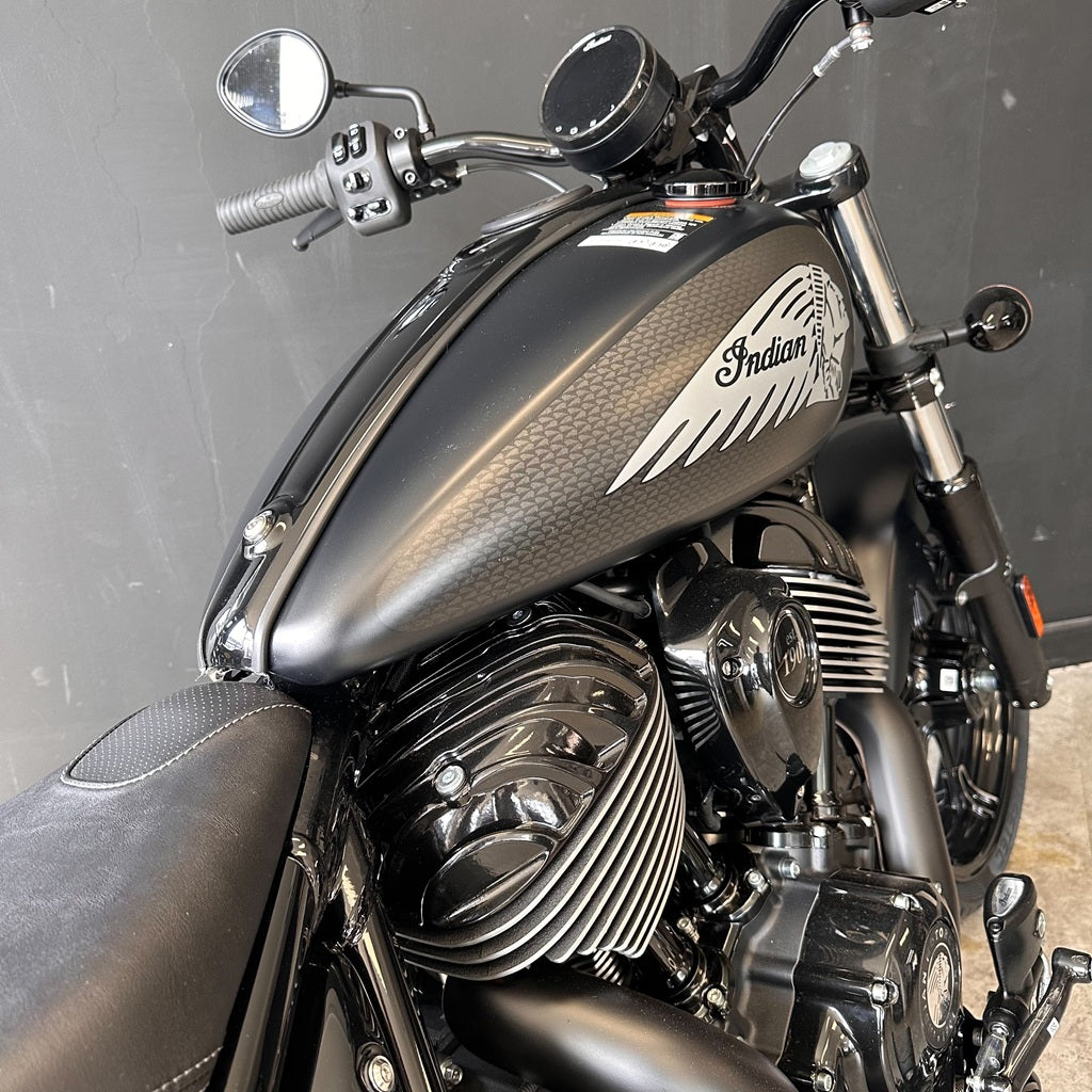 INDIAN CHIEF DARK HORSE - BLACK SMOKE