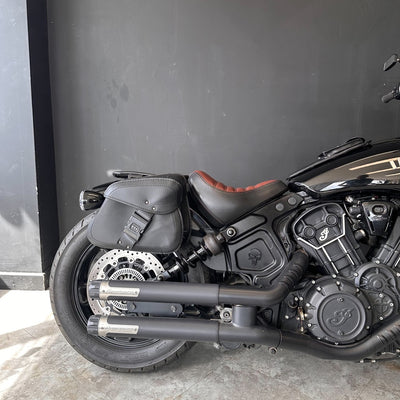 Scout Bobber Sixty - Black metallic - PreLoved