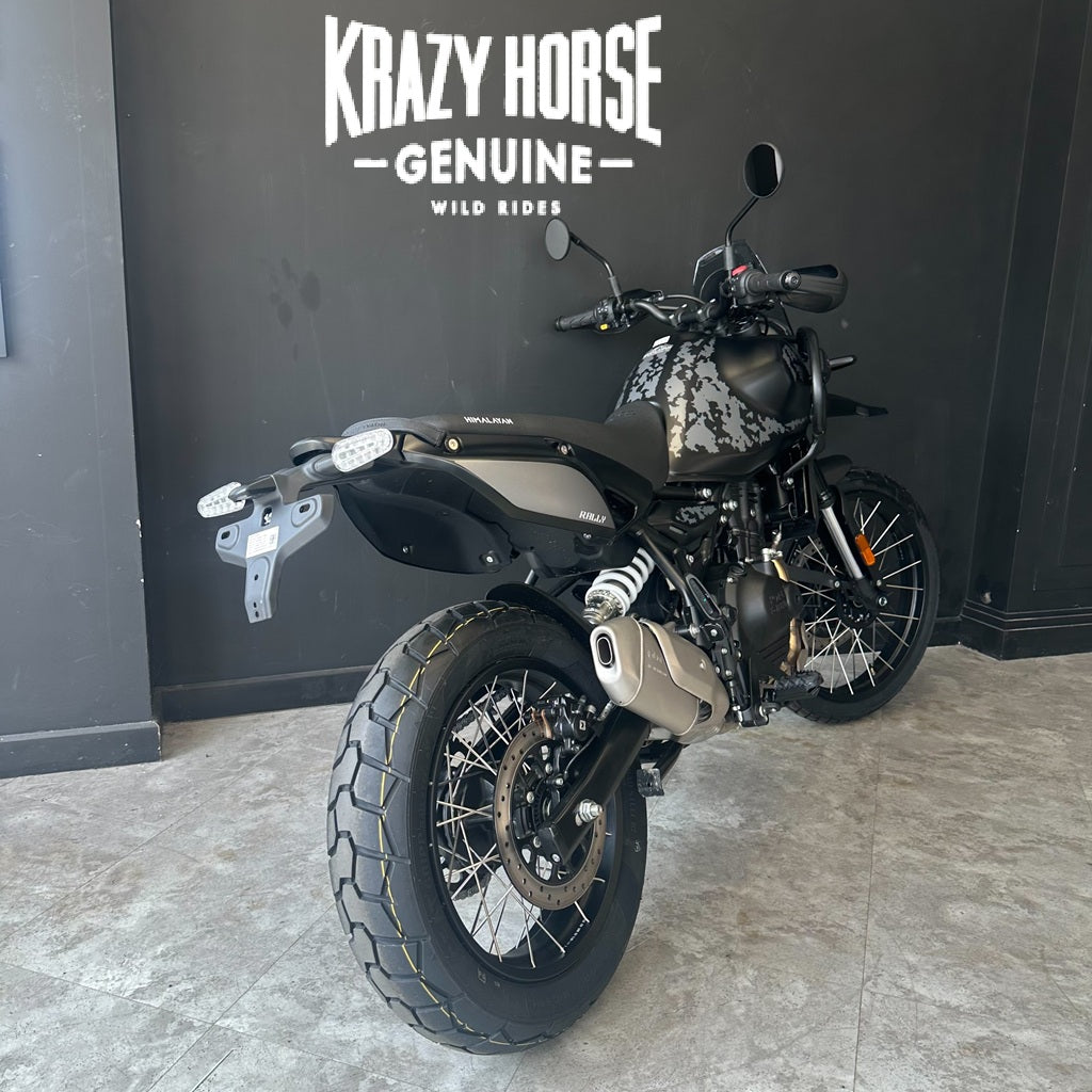 ROYAL ENFIELD HIMALAYAN 450 - Mana Black