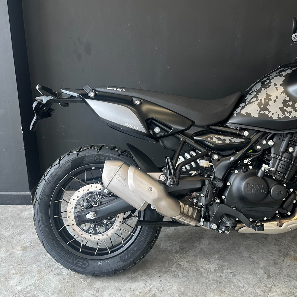 ROYAL ENFIELD HIMALAYAN 450 - Mana Black