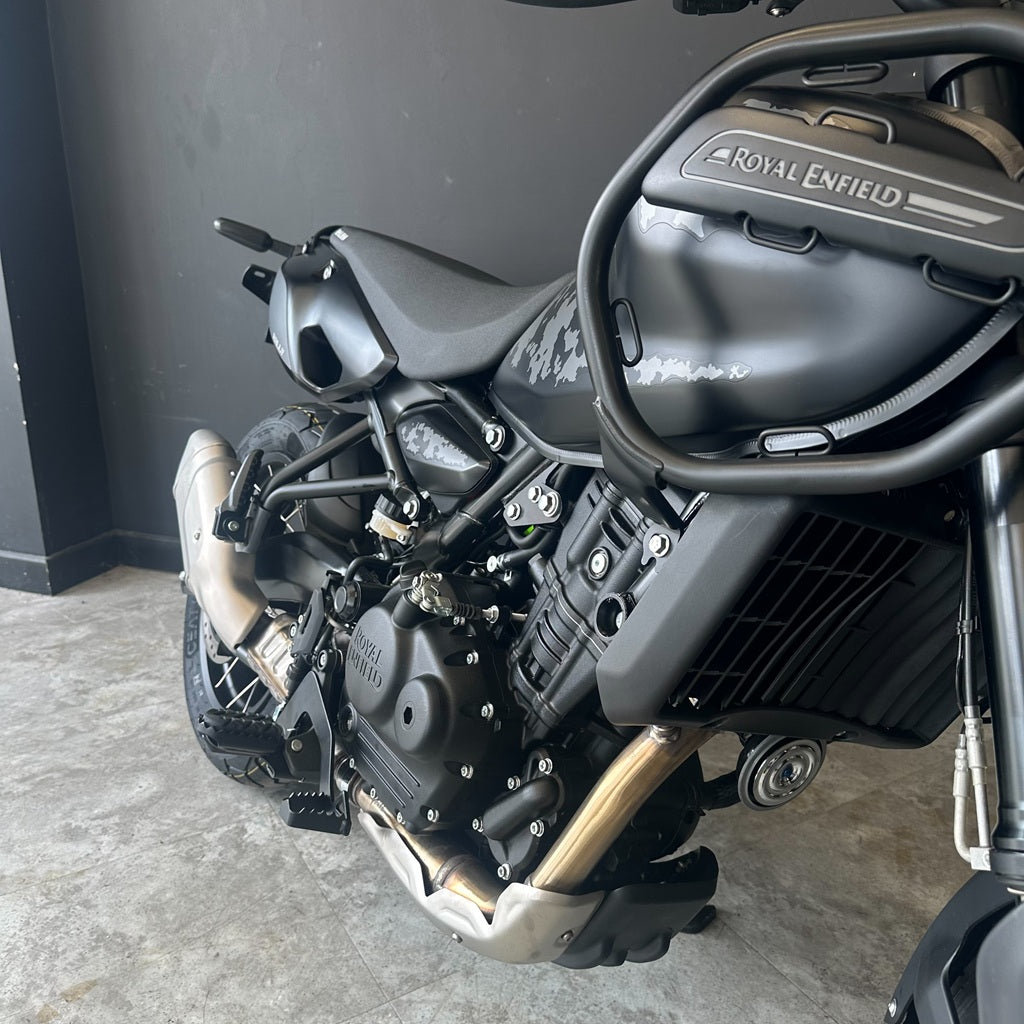 ROYAL ENFIELD HIMALAYAN 450 - Mana Black