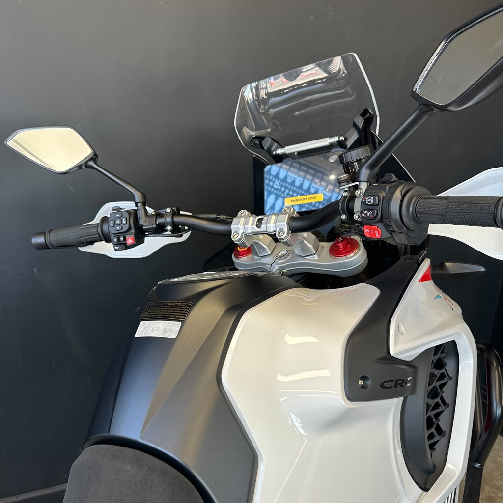 MV AGUSTA Enduro Veloce LXP Edi Orioli - Pearl White Metallic Black