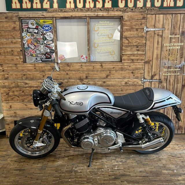 NORTON 961CR - MANX SILVER - Preloved
