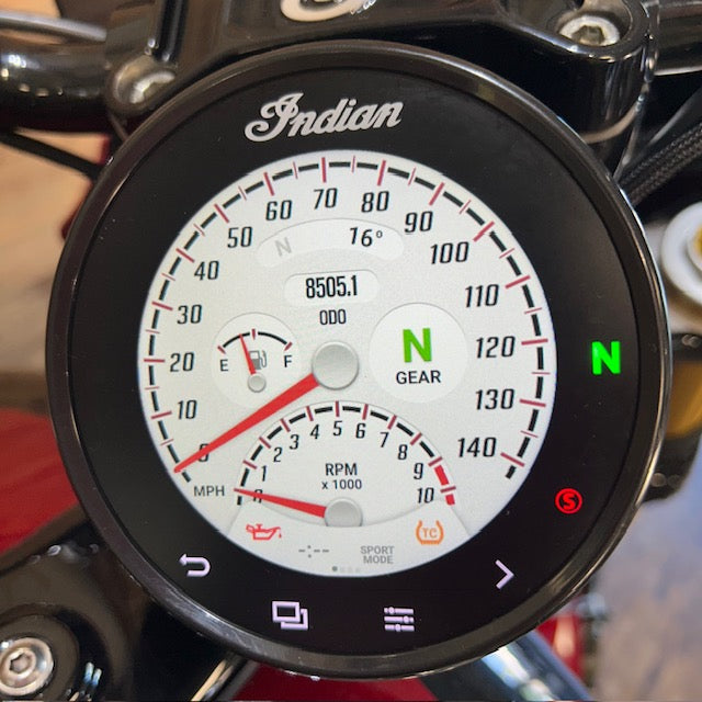 INDIAN SCOUT 101 - Sunset red with Graphics - Preloved