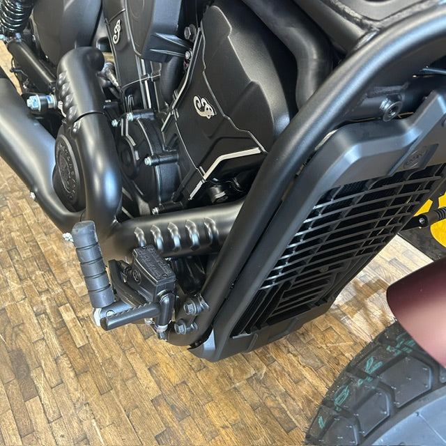 INDIAN SCOUT BOBBER BASE - Maroon smoke