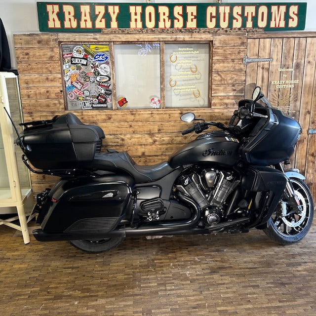INDIAN PURSUIT DARK HORSE - BLACK SMOKE - Pre Loved